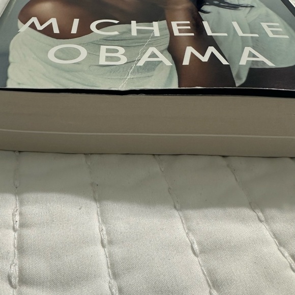 Becoming by MICHELLE OBAMA White and Black Coffee Table Book Accents - Picture 4 of 7